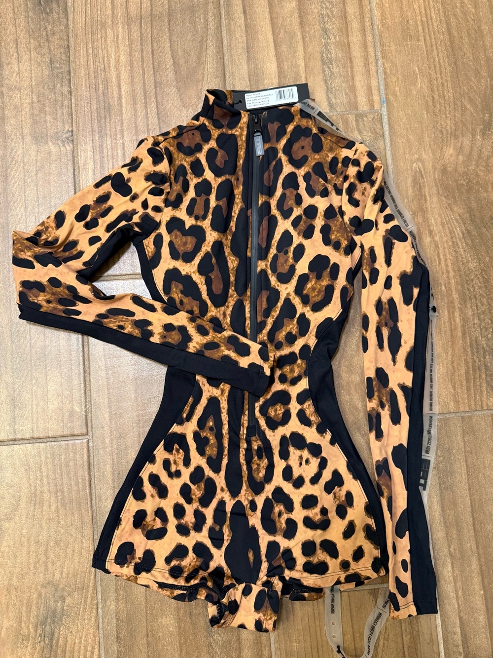 TA3 Surfy Boy Shortie Leopard Zip-Up Long Sleeve Swimsuit One Piece XXS XS 0 2